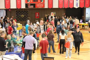 LLC students and staff crowded in the Field House for Welcome Day