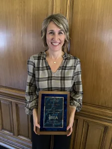 Lake Land College Business Instructor Lisa Earp pictured with the IBEA Post-Secondary Educator of the Year Award