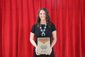 Ag student Eva Meinhart receives the 2025-2026 Ag Business High GPA Award.